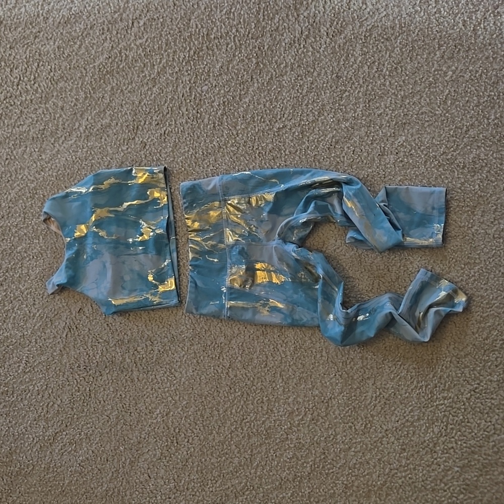 Girls size 8 workout outfit